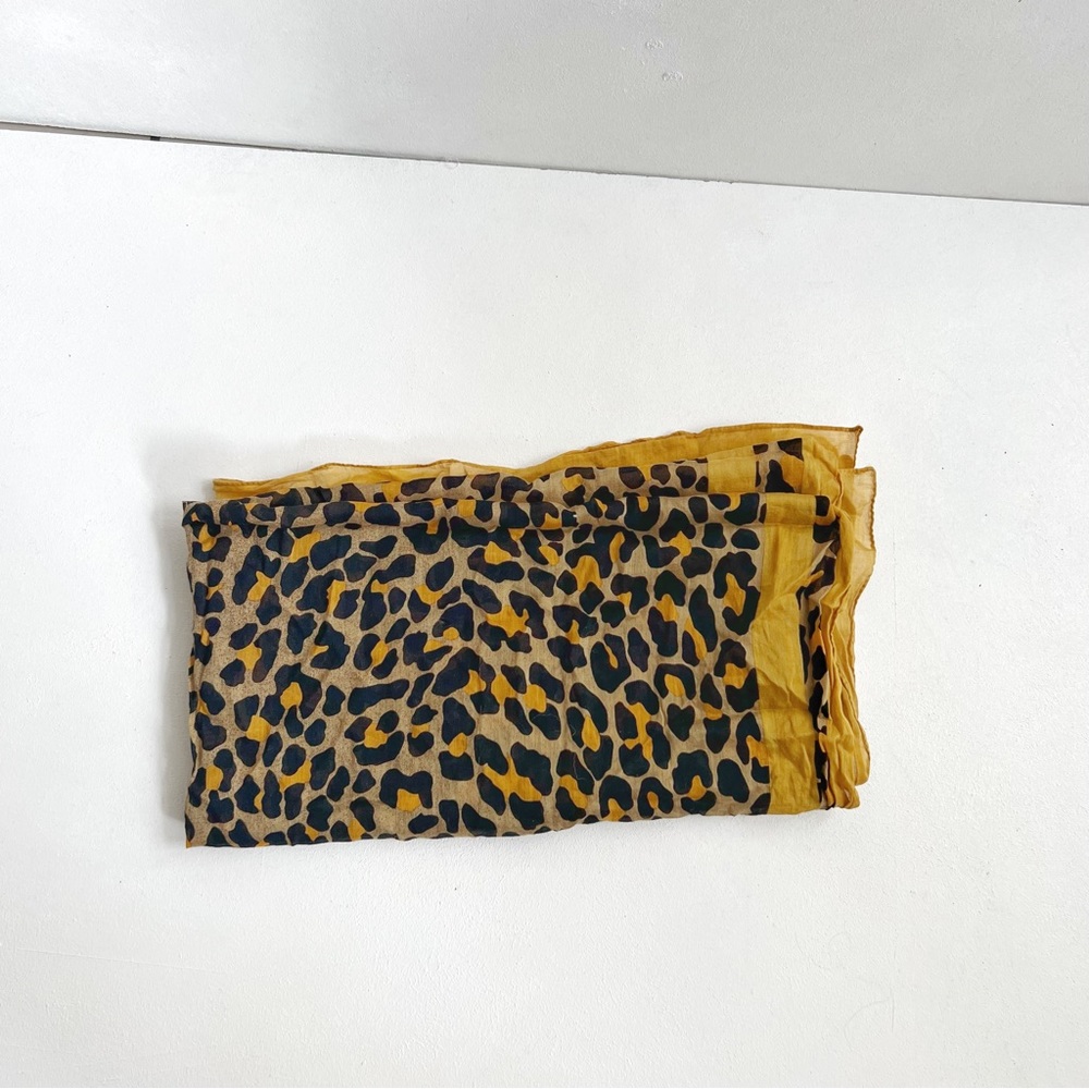 Perry Ellis | Leopard Print Scarf